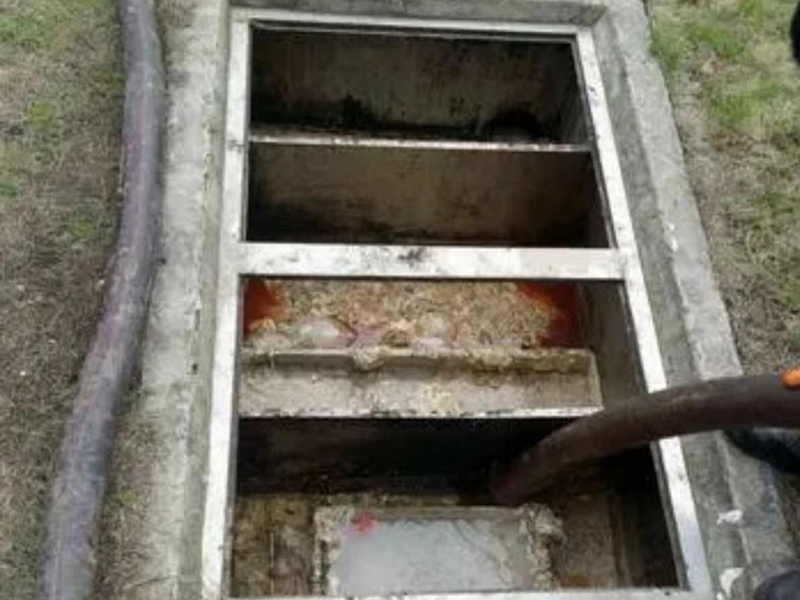 梅里斯达斡尔族隔油池清理