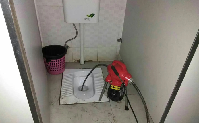 梅里斯达斡尔族蹲便疏通